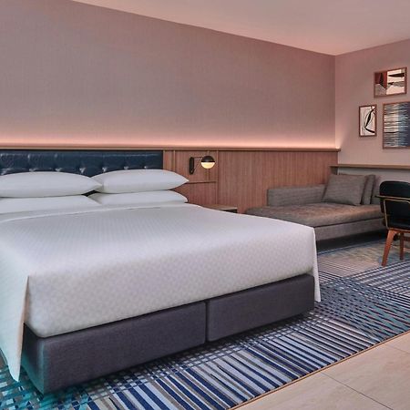 Four Points By Sheraton เดอซารู ภายนอก รูปภาพ