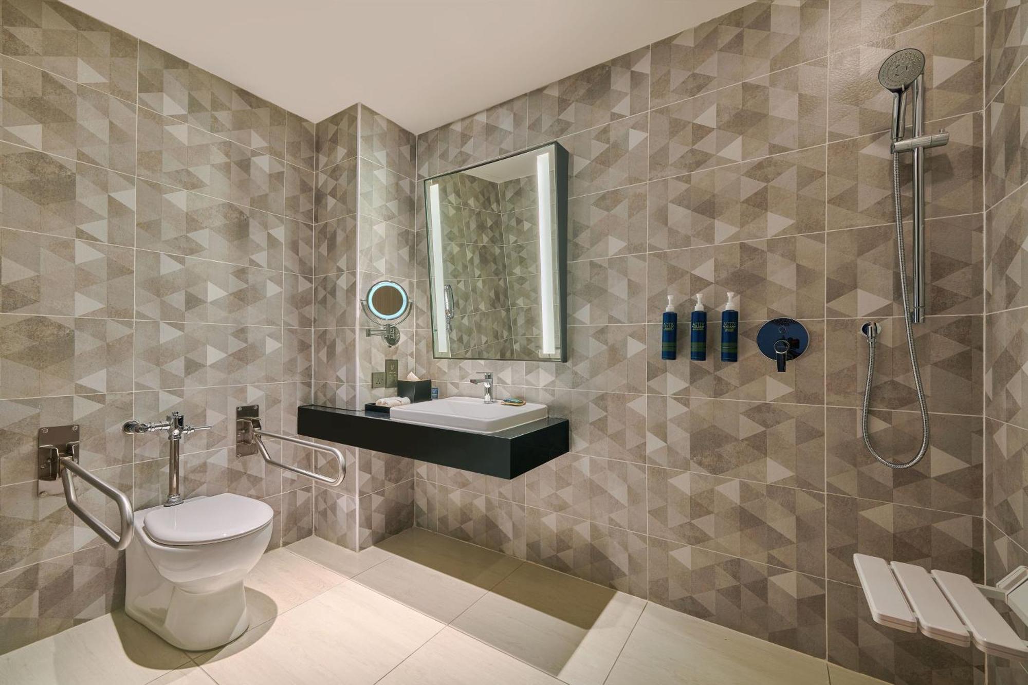 Four Points By Sheraton เดอซารู ภายนอก รูปภาพ