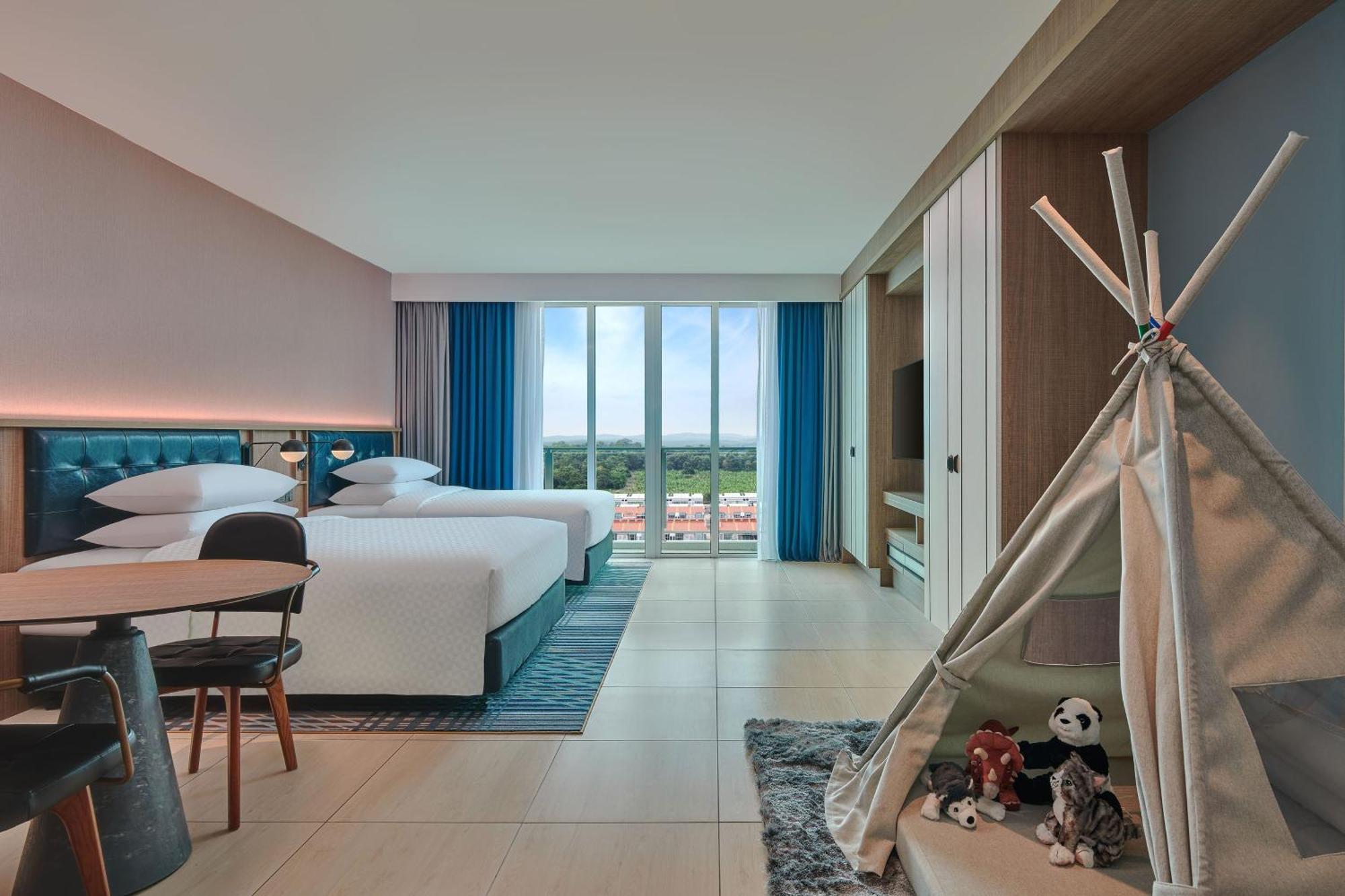 Four Points By Sheraton เดอซารู ภายนอก รูปภาพ