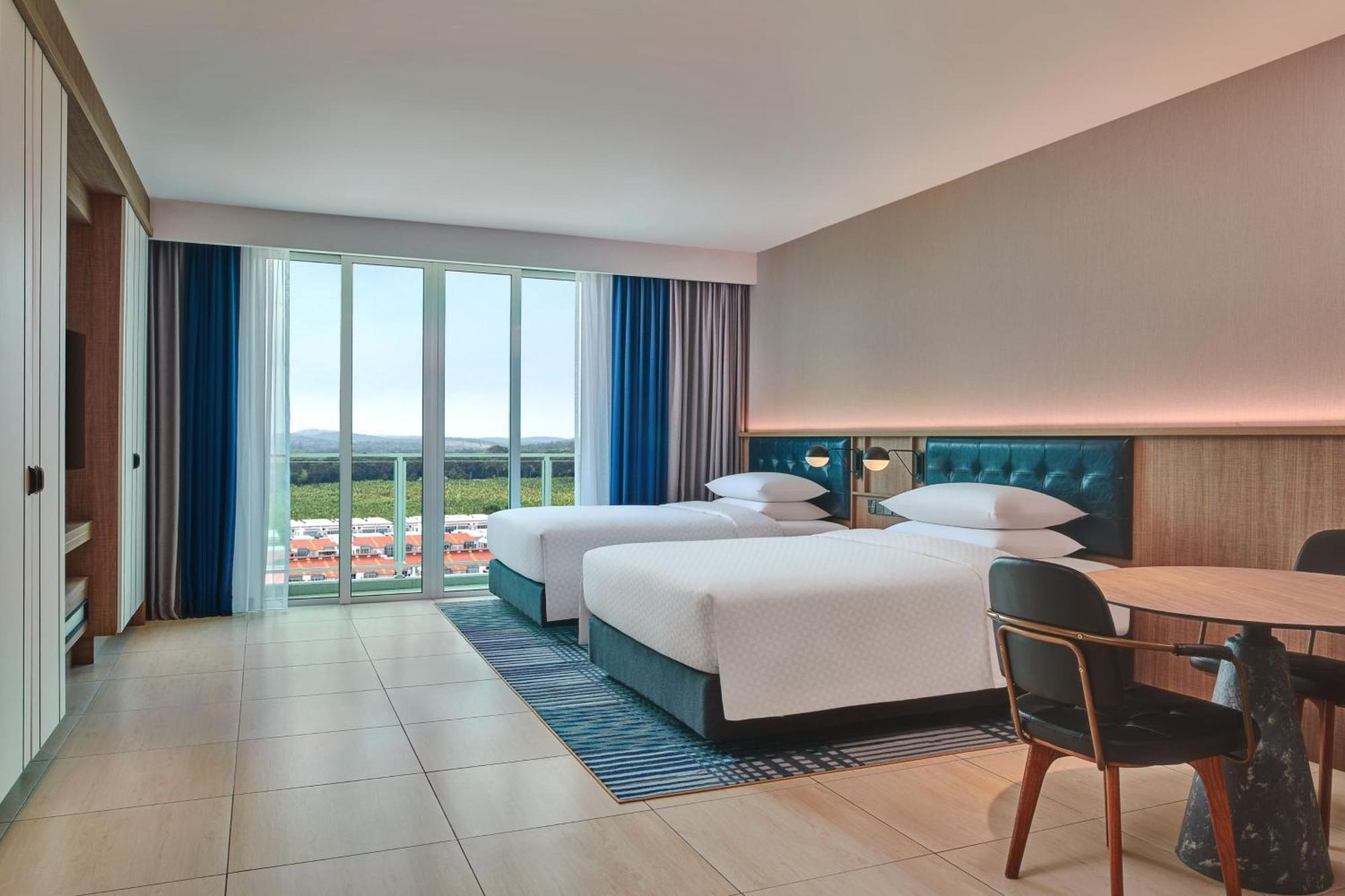 Four Points By Sheraton เดอซารู ภายนอก รูปภาพ